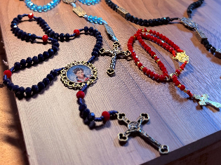 MARINES CARVALHO DE ALMEIDA (JOIAS RELIGIOSAS)